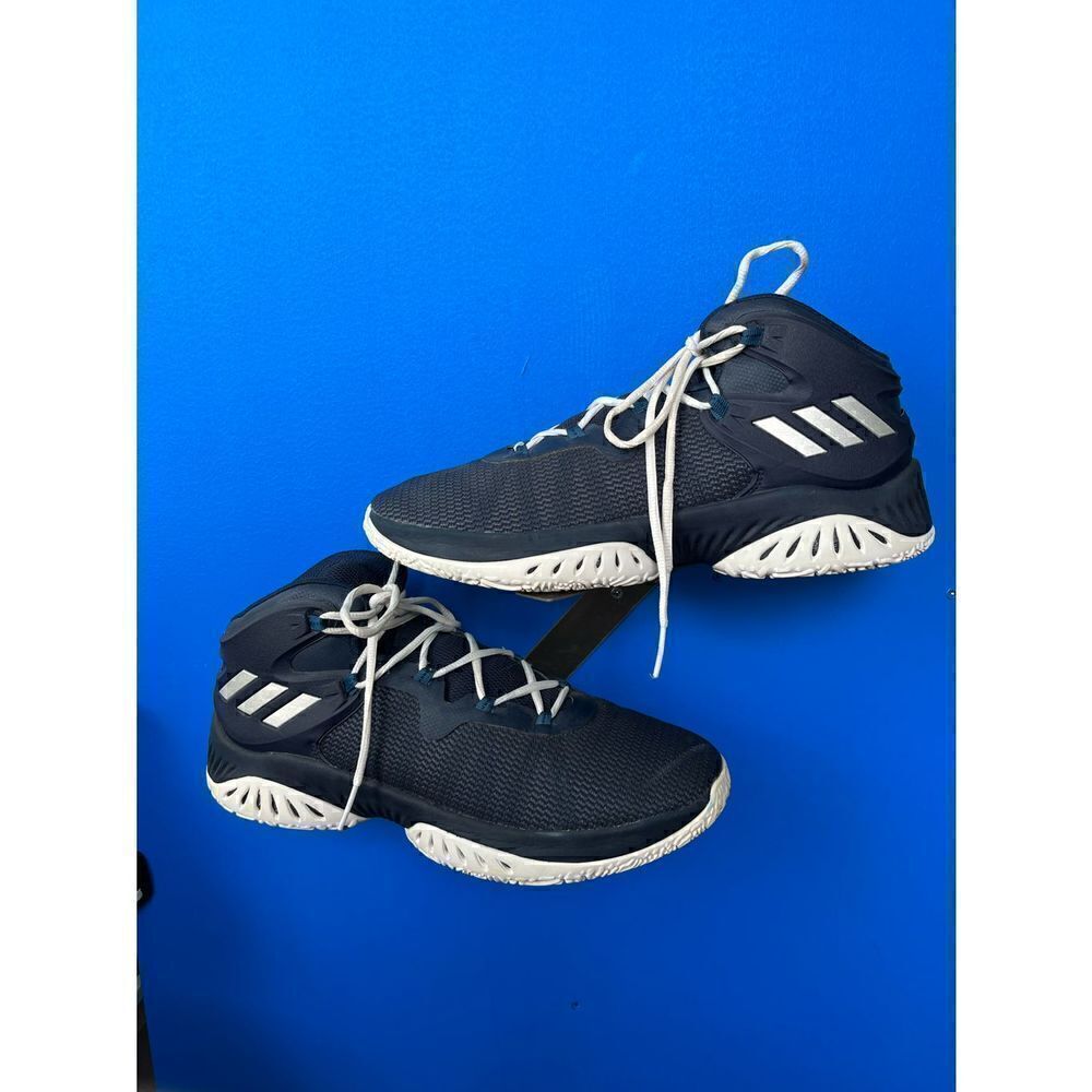 adidas Navy Blue and White Mens 10.5 Athletic Shoes CLU 600001 Art BY3780